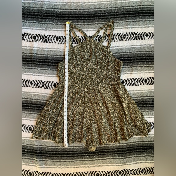 Écote Patterned Romper Size 10 - Picture 4 of 4